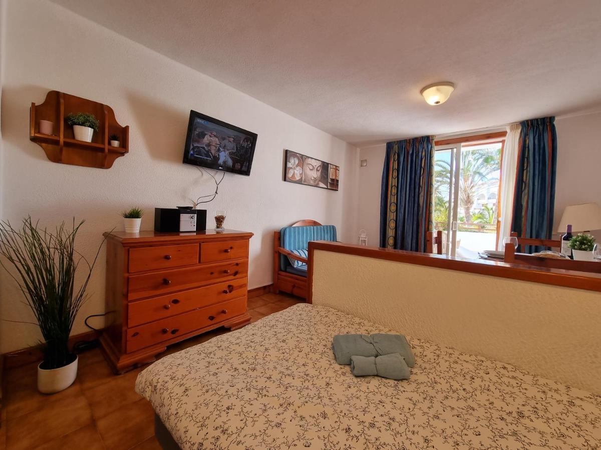 Studio Apartment No 1 Directly On The Beach And Sea, Terrace, Heated Pool, Wifi Плая-де-лас-Америкас Экстерьер фото