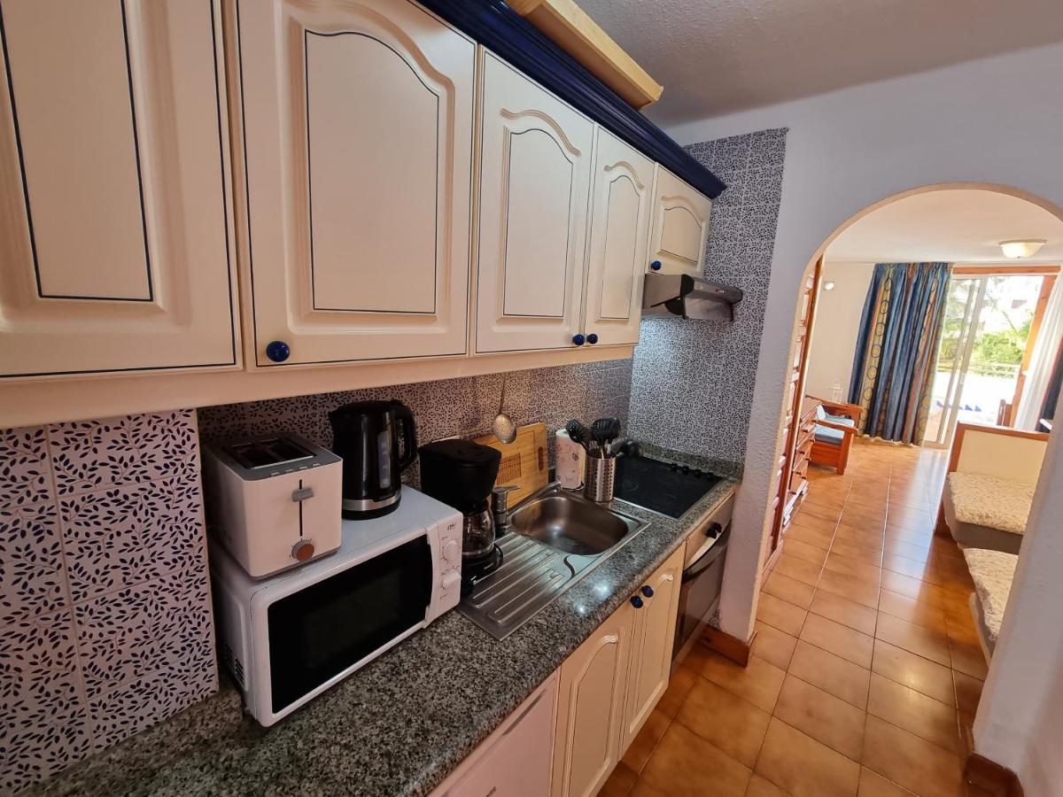Studio Apartment No 1 Directly On The Beach And Sea, Terrace, Heated Pool, Wifi Плая-де-лас-Америкас Экстерьер фото