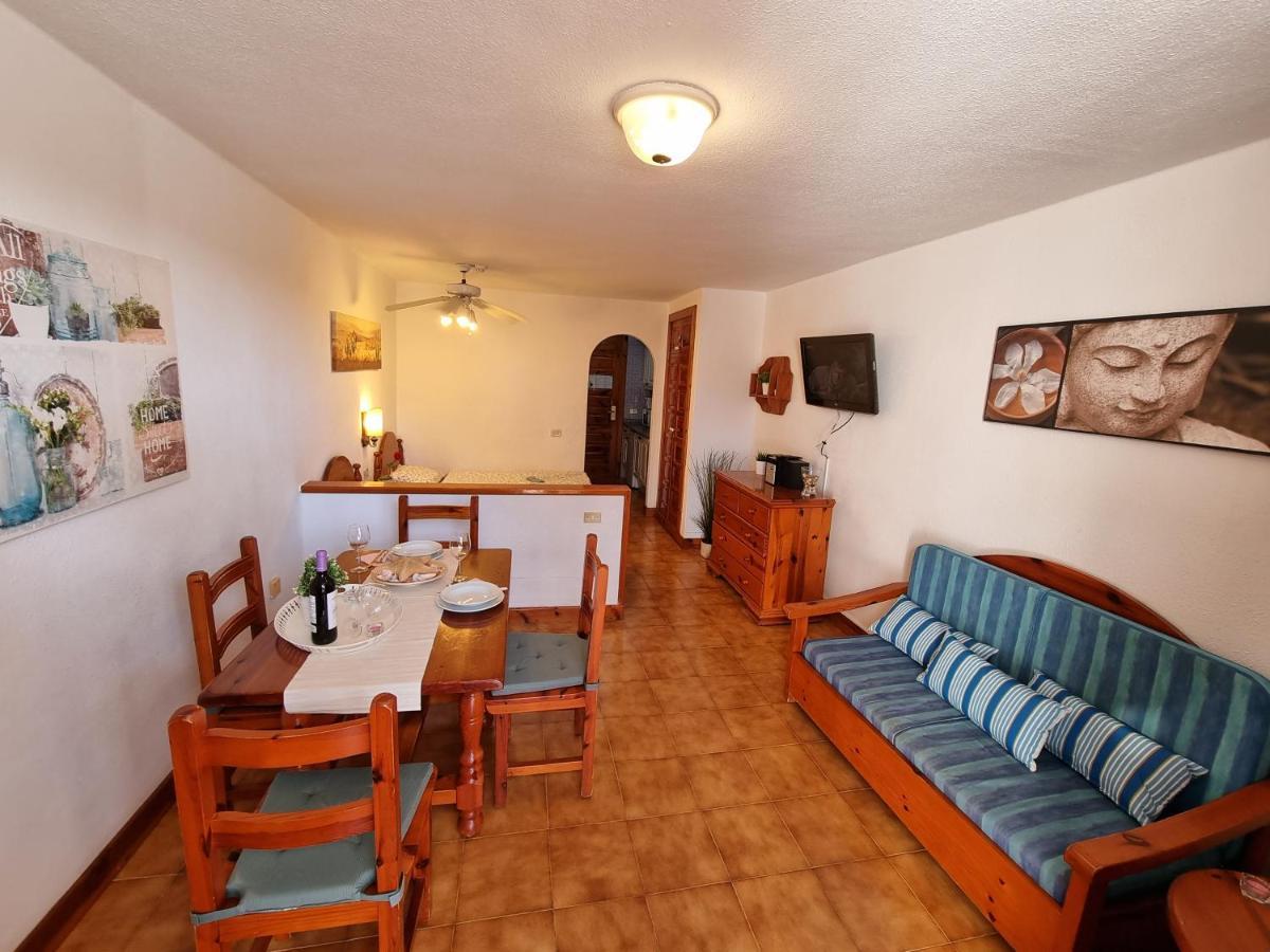 Studio Apartment No 1 Directly On The Beach And Sea, Terrace, Heated Pool, Wifi Плая-де-лас-Америкас Экстерьер фото
